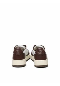 Autry Baskets basses - bianco, rosso