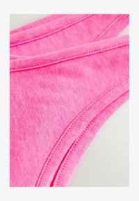 Ausgewählt, fluro pink