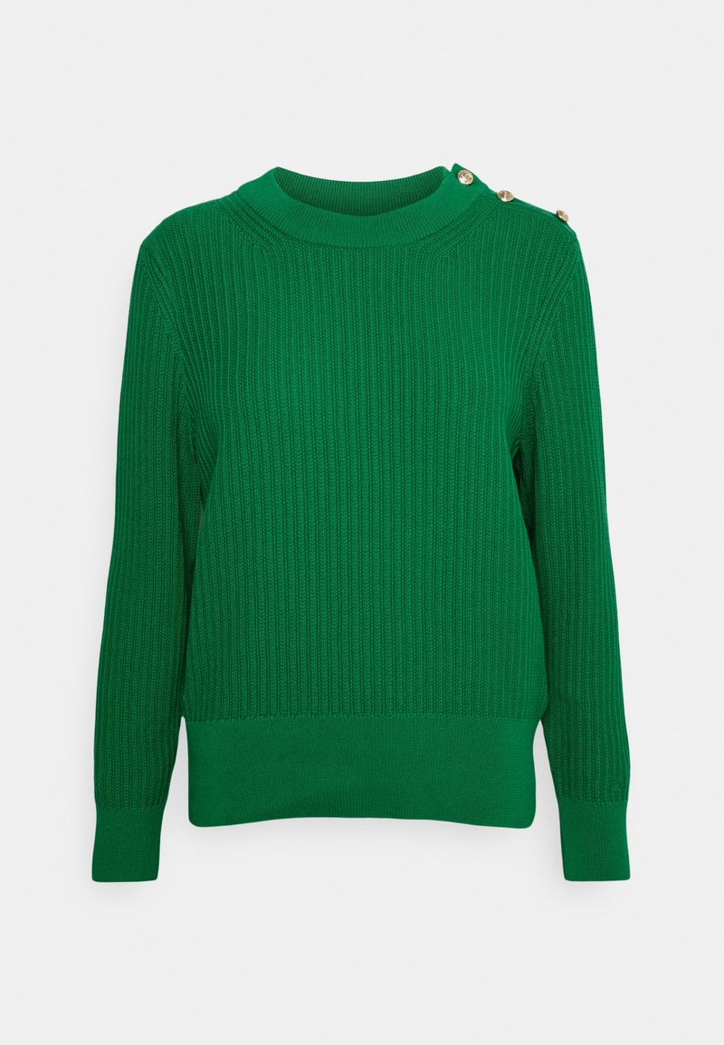 Pull en maille côtelée verte avec manches longues et trois boutons dorés sur l'épaule gauche.
