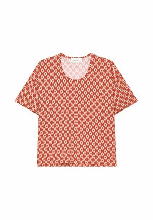Top corto a maniche corte rosso con motivo a zigzag a diamante bianco e scollo rotondo.