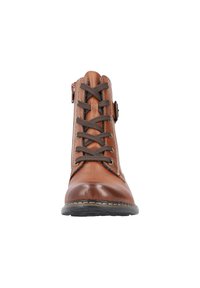 Botte en cuir marron avec une finition lisse, dotée de lacets marron, d'une fermeture éclair sur le côté et de coutures contrastées le long des bords. Design à bout rond.