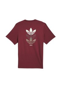 Camiseta de algodón burdeos con un diseño de logo reflectante de tres rayas en la espalda, en diferentes tonos, mangas cortas y escote de barco.