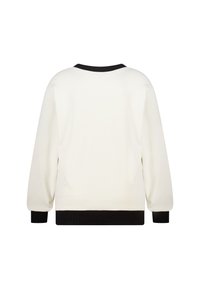 Witte trui met een zwarte geribbelde kraag en manchetten, met een gladde textuur en een eenvoudig, ongekleed ontwerp. Achteraanzicht weergegeven.