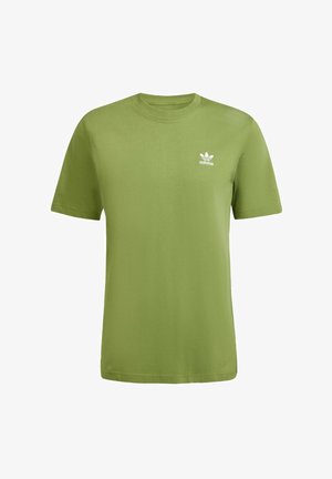 Groene katoenen t-shirt met een ronde hals en korte mouwen, met een klein wit Adidas-logo op de bovenste linkerborst.