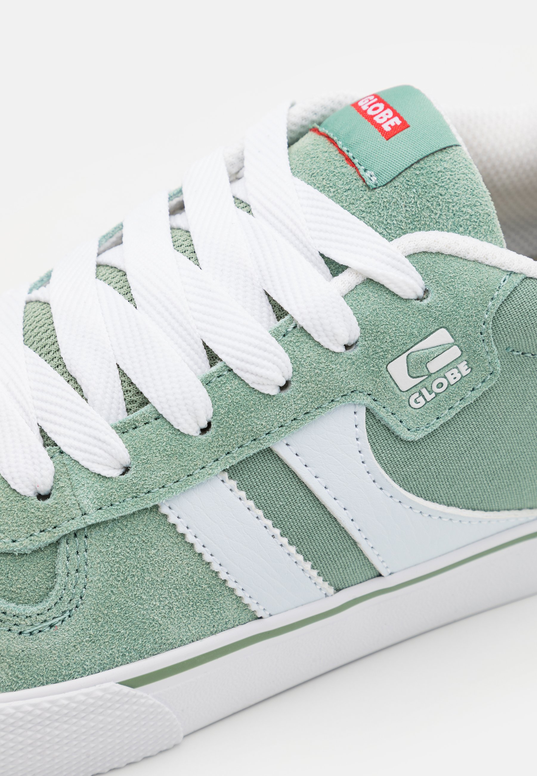 globe encore 2 green