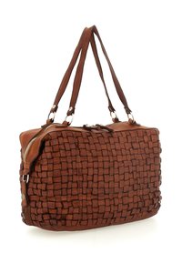 Borsa a mano in pelle intrecciata marrone con due spallacci, chiusura con zip e dettagli in pelle liscia. Forma rettangolare con superficie testurizzata.