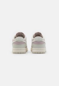 Nike Sportswear DUNK NEXT NATURE - Sneakers basse - light bone/sail/platinum violet