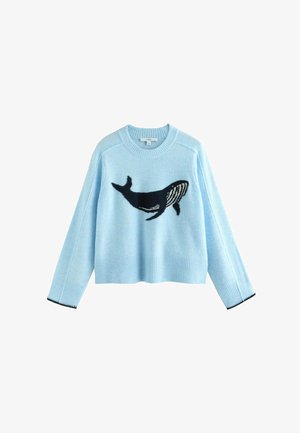 Maglione azzurro chiaro con grafica di una balena, realizzato in materiale morbido. Presenta polsini e orlo a coste con dettagli in blu navy. Design cropped, maniche lunghe.