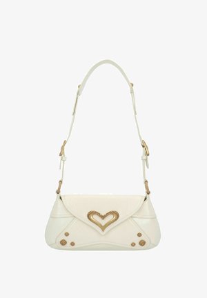Weiße Lederhandtasche mit Klappverschluss, dekorativer goldener Herz-Verzierung und Nietenakzenten. Verstellbarer Riemen für Vielseitigkeit.