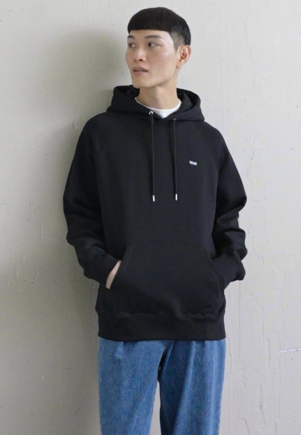 ESSENTIAL FRED CLASSIC HOODIE - Hoodie4