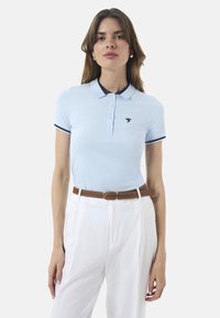 - Koszulka polo