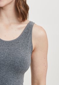 Decoy Undershirt - grey