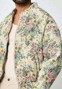 FRILIVIN EFFET FLEURIE - Blouson Bomber - beige