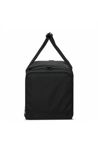 Borsa rettangolare nera in tessuto, con manico superiore e chiusura a zip. Design minimalista senza motivi visibili o dettagli in metallo.