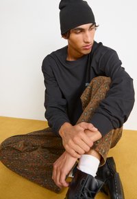 Carhartt WIP SINGLE KNEE PANT - Tygbyxor - tamarind