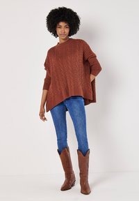 Apricot Pullover - rust