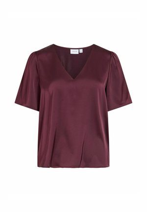 Korte mouwen satijnen blouse in diep bordeauxrood met V-hals en subtiele plooien bij de schouders, ontworpen voor vrouwen.
