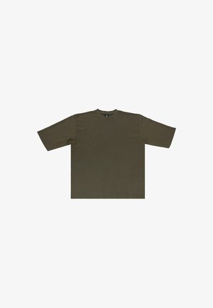 Oliwkowa koszulka z bawełny, z okrągłym dekoltem i krótkimi rękawami. Luźny krój z prostym dołem i bez widocznych wzorów.