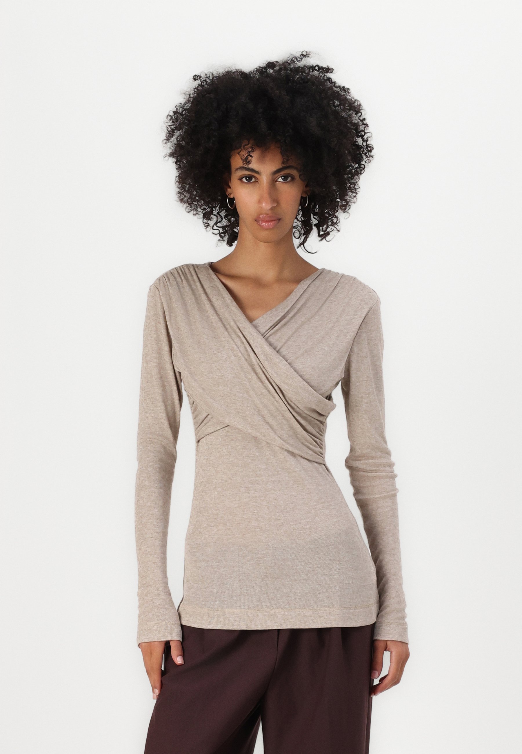 上品なファッション DAY hazel - top sleeved Long - KIRA Mikkelsen et Birger トップス