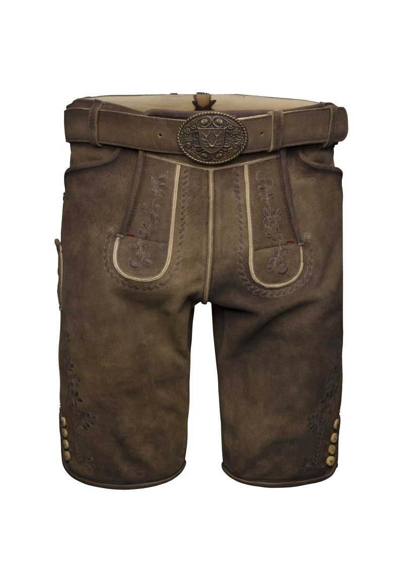 Shorts en cuir marron. Présente des coutures décoratives et une ceinture avec une boucle en métal. Comprend des poches et des accents de bouton sur les côtés.