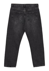 Jeans in denim nero con taglio dritto, dotati di due tasche posteriori e una texture scolorita, con cuciture visibili e una vita standard.