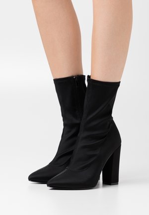 Nly by Nelly, Bottines à talons hauts - black