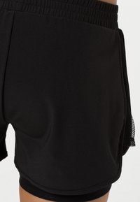 Even&Odd active Pantalón corto de deporte - black