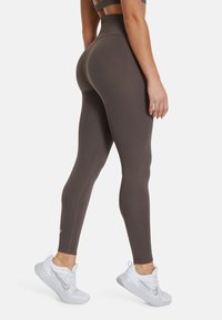 SQUATPROOF DRILL HIGH WAIST  - Tights - brown