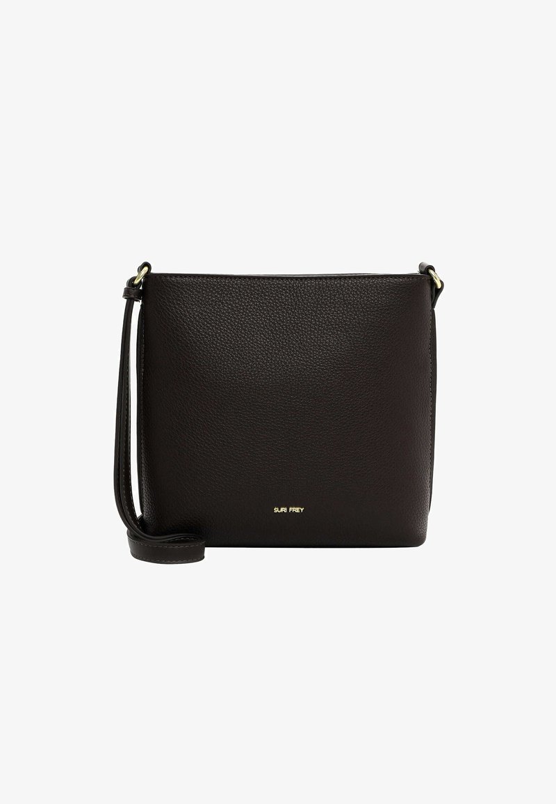 Černá kožená crossbody taška s drsnou texturou, obdélníkovým tvarem, zlatým logem a nastavitelným popruhem. Jemný, minimalistický design.