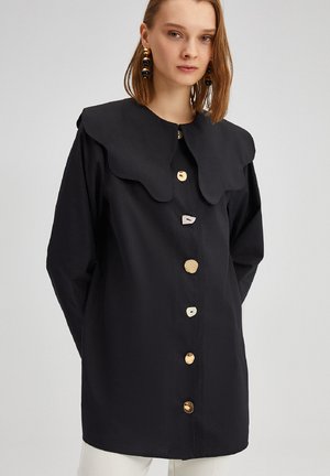 WIDE COLLAR POPLIN - Blza - black