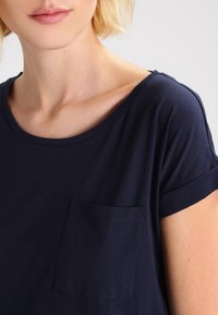 VILA Žerzejové šaty - dark blue
