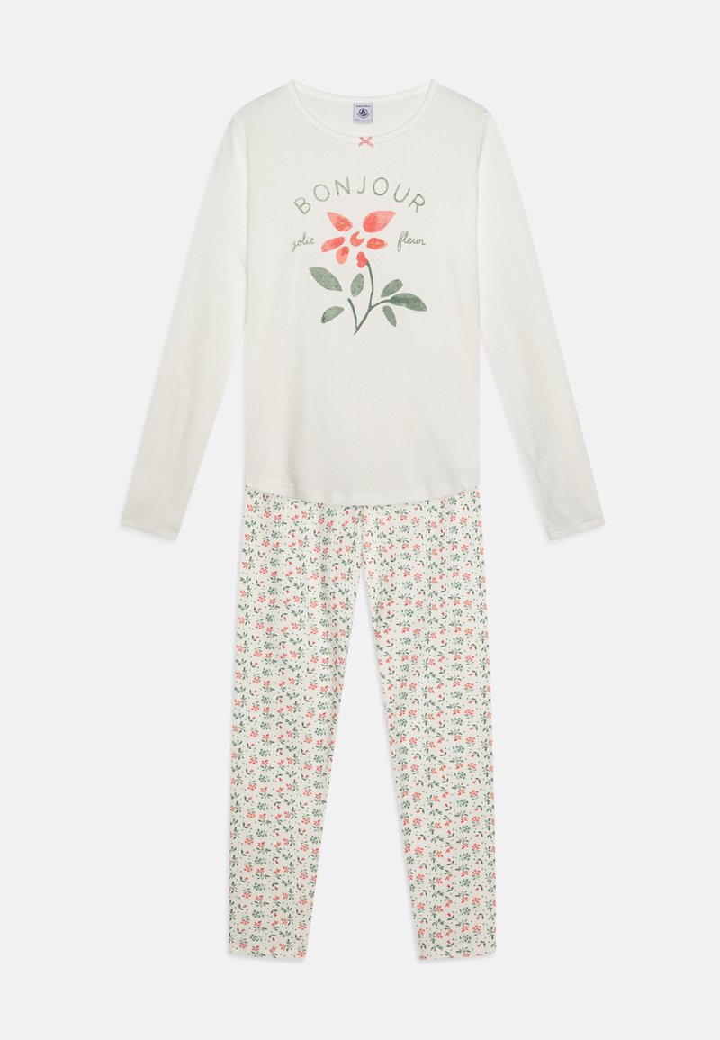 Haut de pyjama blanc à manches longues avec impression florale "BONJOUR" ; le pantalon assorti présente un petit motif floral rose et vert sur fond blanc.