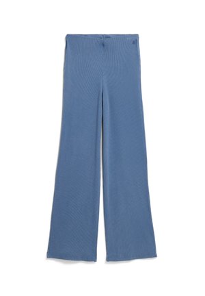 Blauwe broek met wijde pijpen, hoge taille en een klein geborduurd logo bij de tailleband, weergegeven op een witte achtergrond.