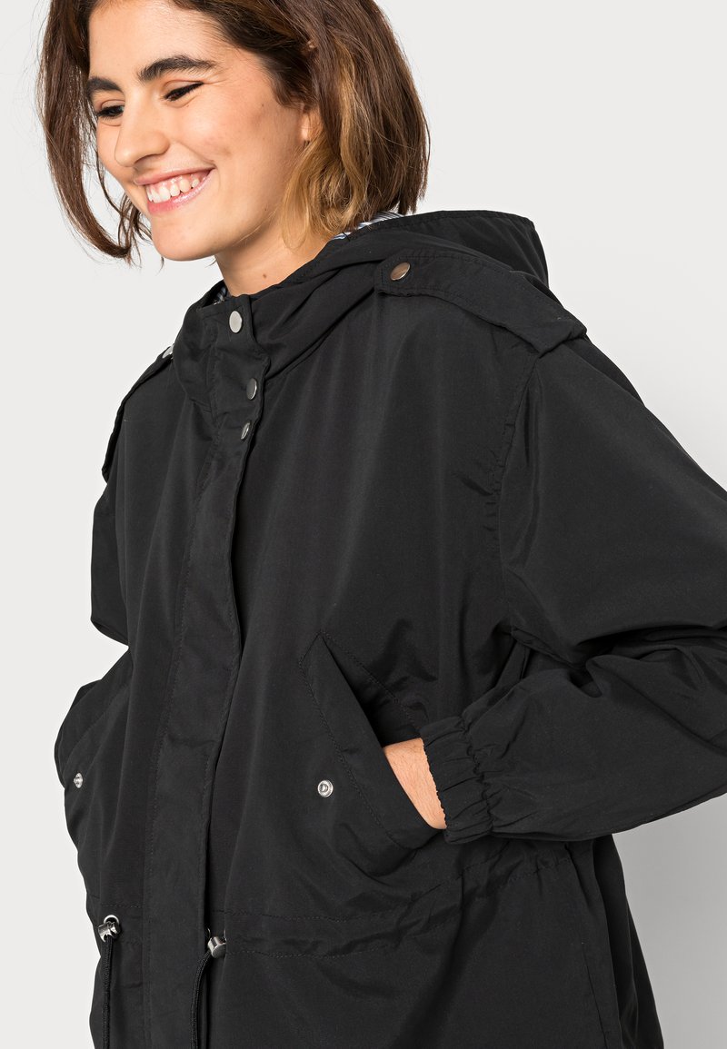 Damen Leichte Jacken | Vero Moda VMEVERLY BOOS Leichte Jacke black/schwarz - NF15971 Damen Leichte Jacken | Vero Moda VMEVERLY BOOS Leichte Jacke black/schwarz - NF15971