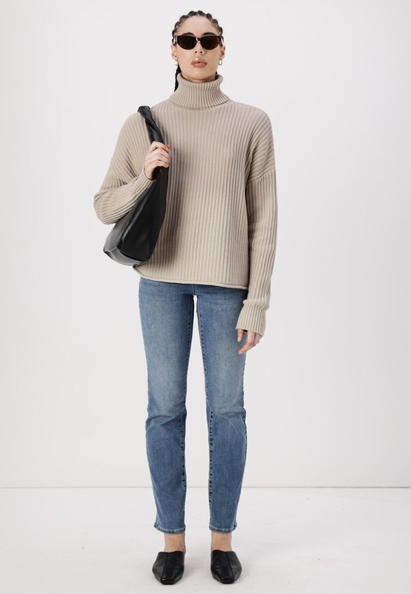 VMFLASH MR GA NOOS - Straight leg jeans3