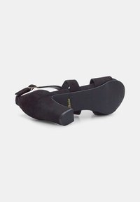 Bata Sandalai - nero