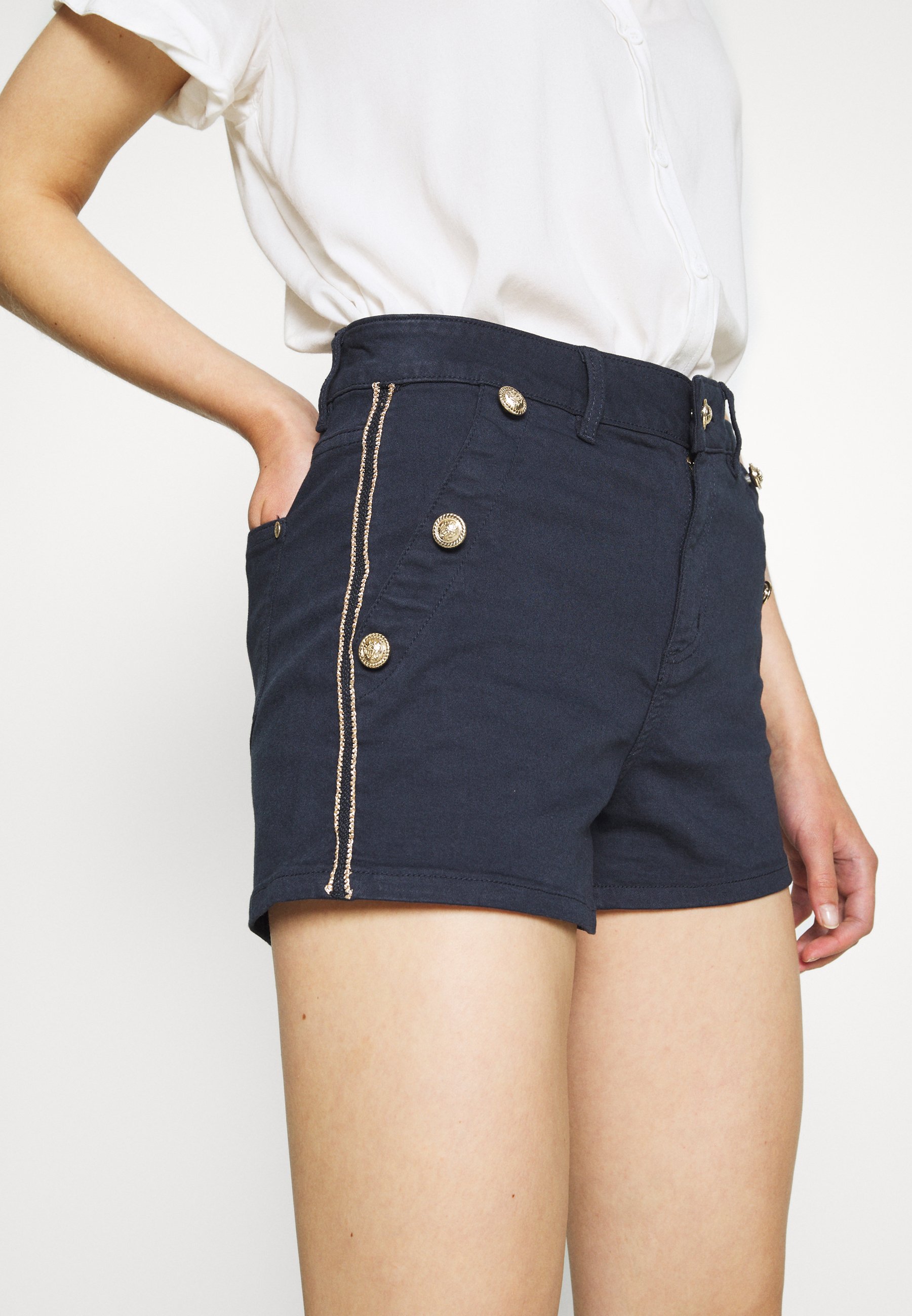 Morgan SHOGLI Shorts marine Zalando.no Morgan Shorts - brut