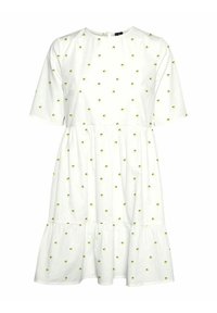 Robe en coton blanc avec des manches courtes, un col rond et un ourlet à volants. Présente de petits motifs floraux jaunes et noirs sur l'ensemble.