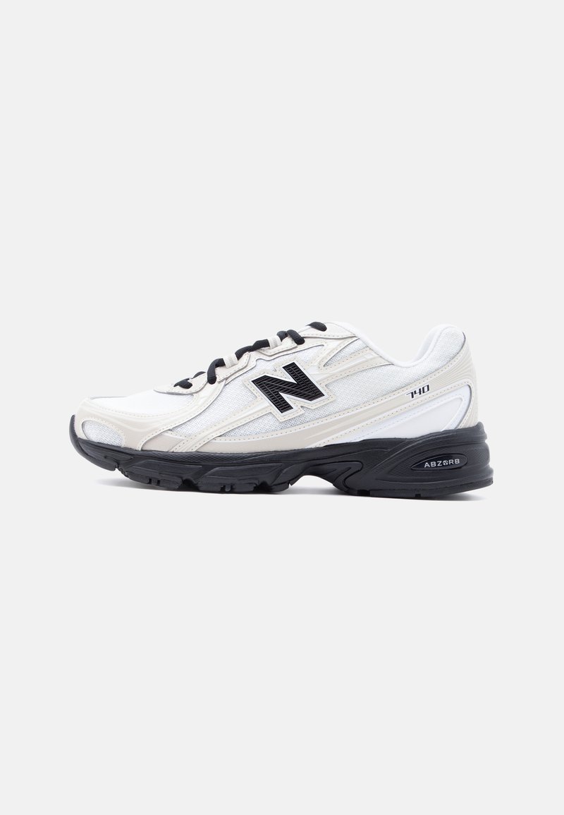 U740 timberwolf/white/taupe