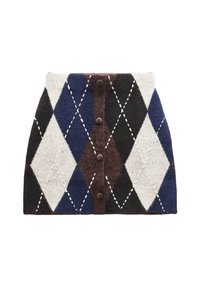 Skrót z dzianiny z wzorem w argyle w kolorach niebieskim, czarnym, białym i brązowym. Z przodu znajduje się pięć brązowych guzików z białymi stichami.
