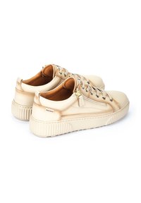 Pikolinos RIELLS - Trainers - beige