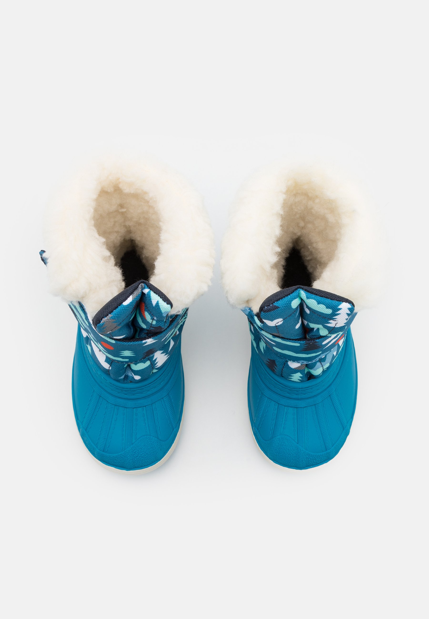 on cloud winter shoes