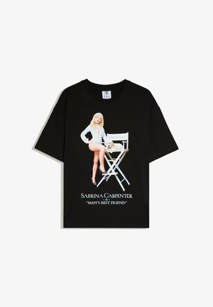 Bershka, OVERSIZED T-SHIRT SABRINA CARPENTER - T-shirt imprimé - black