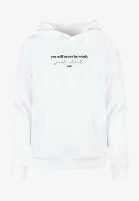 Vald, white