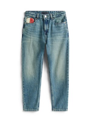 Lichtblauwe denim jeans met een rechte snit, met een voorzak met een rode accente en subtiele vervaging over de stof.