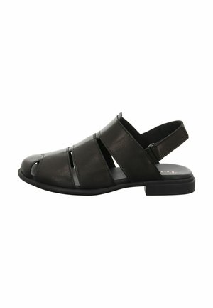 Sandale de pêcheur pour homme en cuir noir avec plusieurs brides horizontales, une bride arrière ajustable, une semelle plate et un design à bout ouvert.