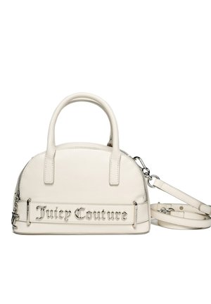 Borsa in pelle sintetica bianca con parte superiore arrotondata, manici doppi e tracolla rimovibile. Presenta il logo "Juicy Couture" in evidenza sul davanti.