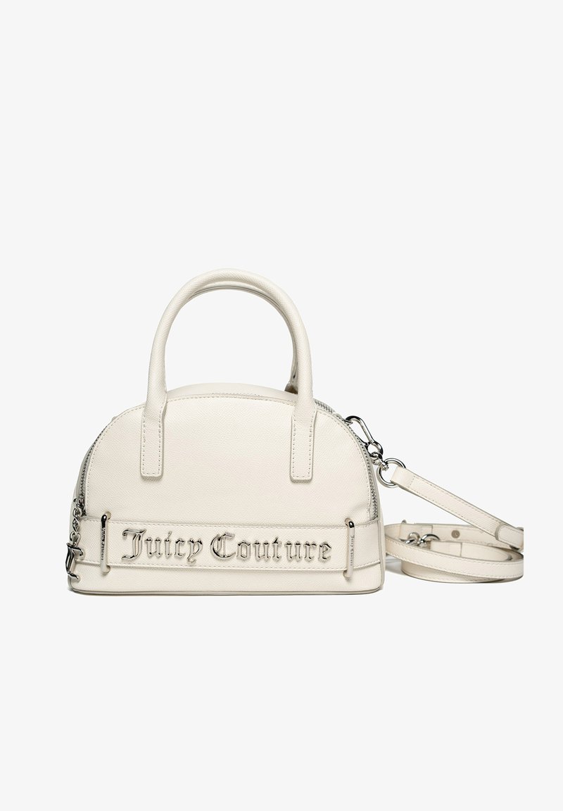 Borsa in pelle sintetica bianca con parte superiore arrotondata, manici doppi e tracolla rimovibile. Presenta il logo "Juicy Couture" in evidenza sul davanti.