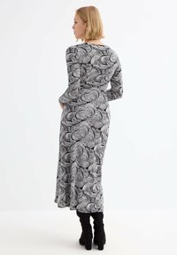 INSIDE Vestido informal - black