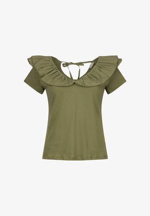 T-shirt verde oliva con maniche corte, un ampio colletto arruffato e una chiusura a cravatta sul retro, realizzata in un tessuto liscio e leggero.